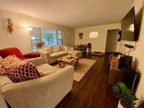 7622-7624 Main St in Kansas City, MO - Building Photo - Building Photo