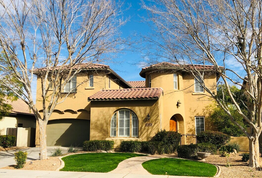 1150 W Silver Creek Rd in Gilbert, AZ - Building Photo