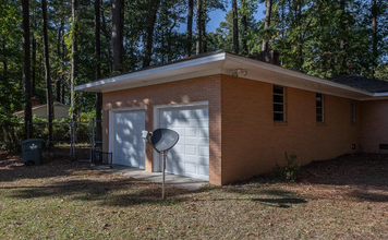 107 Lamont Rd in Greenville, NC - Building Photo - Building Photo