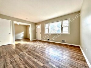 13608 E 38 Terrace S in Independence, MO - Building Photo - Building Photo