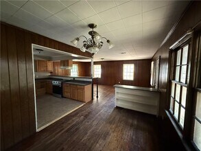 315 Lee St in Chickasaw, AL - Foto de edificio - Building Photo