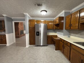 622 Hospital Rd in Starkville, MS - Building Photo - Building Photo