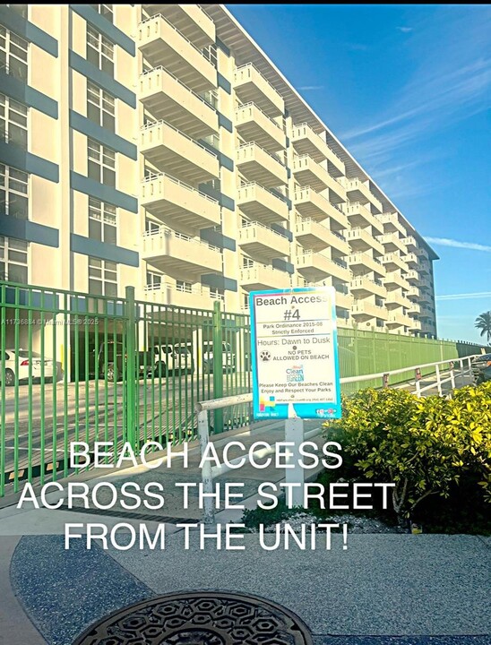 2097 S Ocean Dr, Unit # 305 in Hallandale Beach, FL - Building Photo