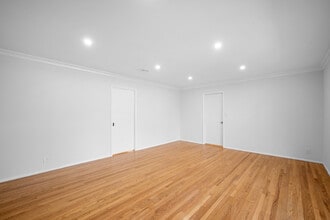 685 Rim Rd in Pasadena, CA - Foto de edificio - Building Photo