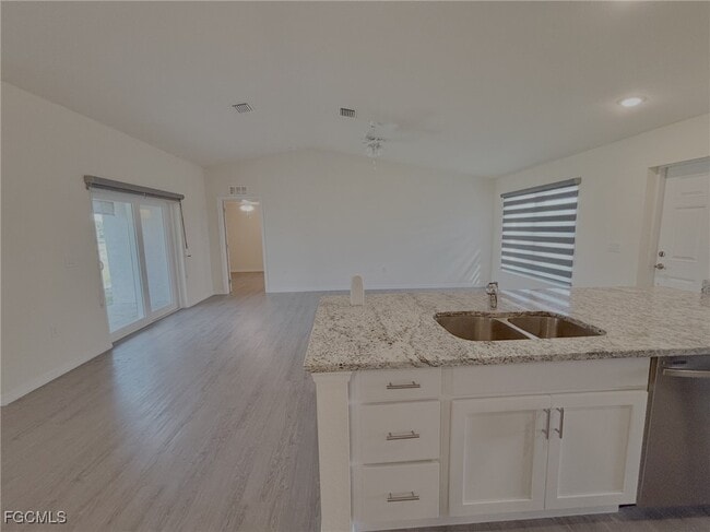 7018 Palpano Cir in La Belle, FL - Building Photo - Building Photo