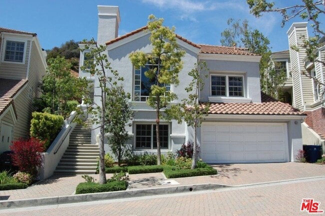 property at 2509 Cardigan Ct