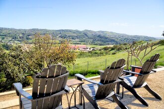 5935 Redondo Dr in Bonsall, CA - Foto de edificio - Building Photo