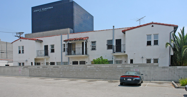 8457 Blackburn Ave in Los Angeles, CA - Building Photo - Building Photo