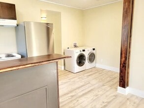 133 E 4th St, Unit #3 in Jacksonville, FL - Foto de edificio - Building Photo