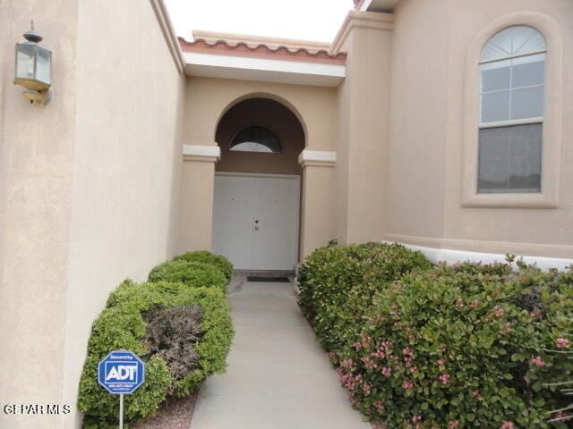 1400 Crown Ridge Dr in El Paso, TX - Building Photo - Building Photo