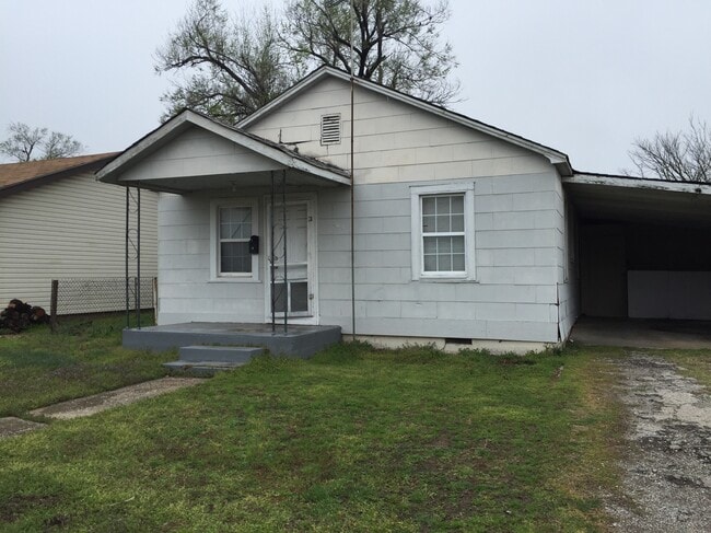 806 Seymour in Tecumseh, OK - Building Photo - Building Photo