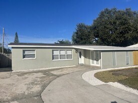 2684 Pepper Ave in Melbourne, FL - Building Photo