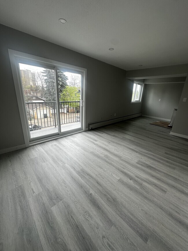 9938-88 88 Ave NW in Edmonton, AB - Building Photo - Building Photo