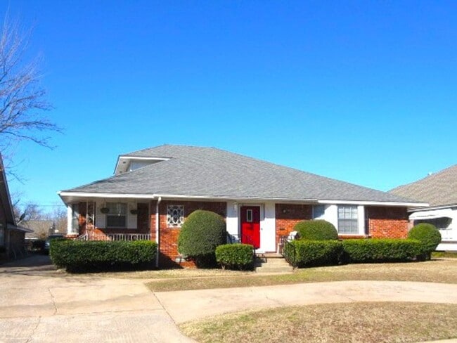 property at 3609 N Drexel Blvd