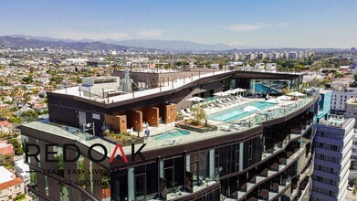 6401 Wilshire Blvd in Los Angeles, CA - Building Photo - Building Photo