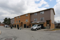 The Townhomes of Midland Court in Toronto, ON - Building Photo - Building Photo