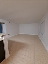 9838 Nob Hill Ct in Sunrise, FL - Building Photo - Building Photo