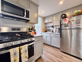 331 4th St in Jersey City, NJ - Building Photo