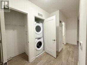 121 Lower Sherbourne St in Toronto, ON - Building Photo - Building Photo