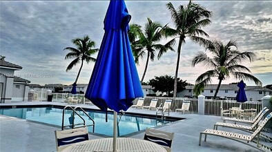 14273 SW 121st Pl in Miami, FL - Building Photo - Building Photo