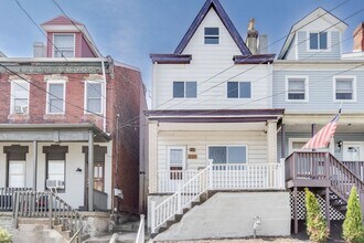 2120 Salisbury St in Pittsburgh, PA - Building Photo - Building Photo