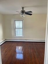 24 Garden St, Unit 2nd floor in Meriden, CT - Building Photo - Building Photo