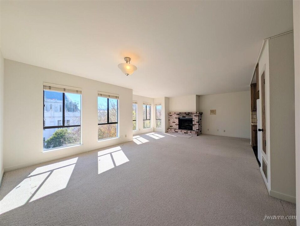 2414 Pine St in San Francisco, CA - Building Photo