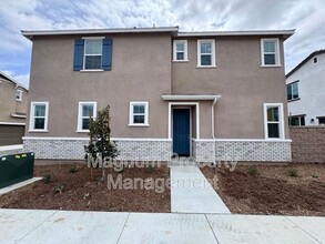 40399 Via Cava in Temecula, CA - Building Photo - Building Photo