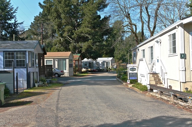 Reins Sandy Beach RV Park in Monte Rio, CA - Building Photo - Building Photo