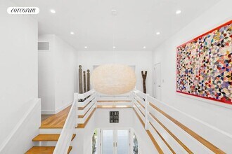 198 2 Holes Water Rd in East Hampton, NY - Building Photo - Building Photo