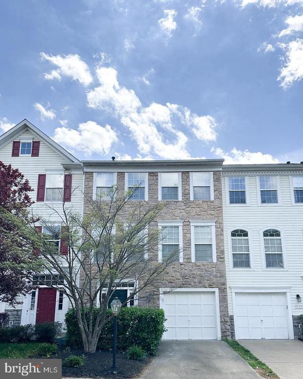 property at 47357 Darkhollow Falls Terrace