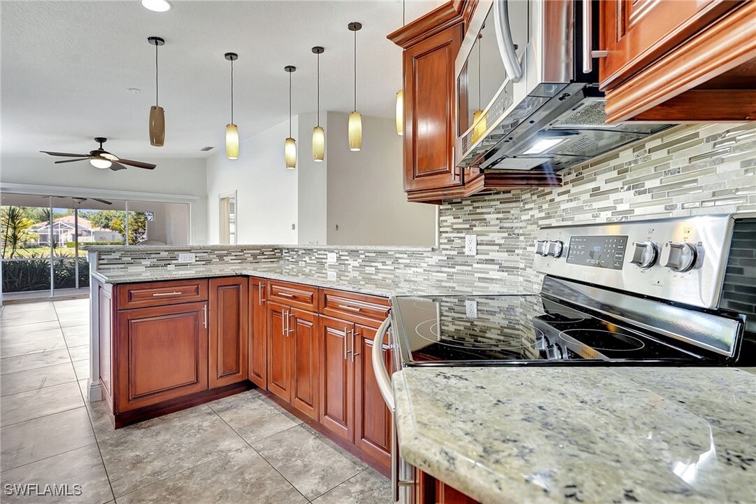 4679 Ossabaw Way in Naples, FL - Building Photo