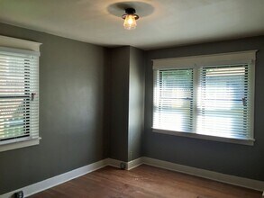 5612 Beacon St in Pittsburgh, PA - Building Photo - Building Photo