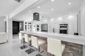 203 Ridgewood Rd in Coral Gables, FL - Building Photo - Building Photo