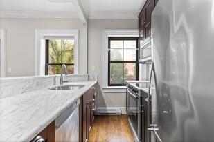 373 Shawmut Ave, Unit 1 Apartamentos