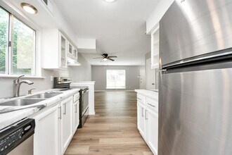 2207 Bauer Dr in Houston, TX - Building Photo - Building Photo
