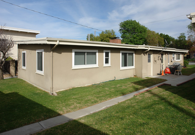 77-79 Fir St in Camarillo, CA - Building Photo - Building Photo