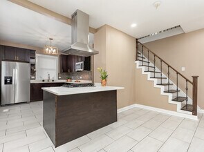 7634 S May St in Chicago, IL - Building Photo - Building Photo