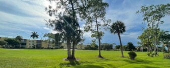 267 Quail Forest Blvd in Naples, FL - Building Photo