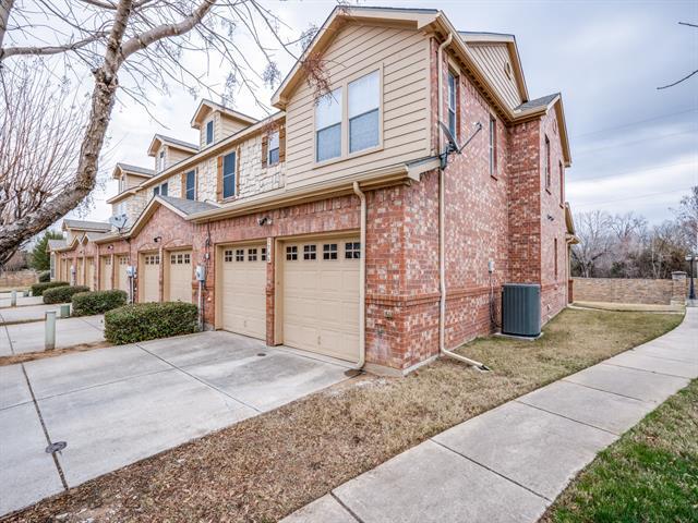 2746 Denali Park Dr in Grand Prairie, TX - Building Photo - Building Photo