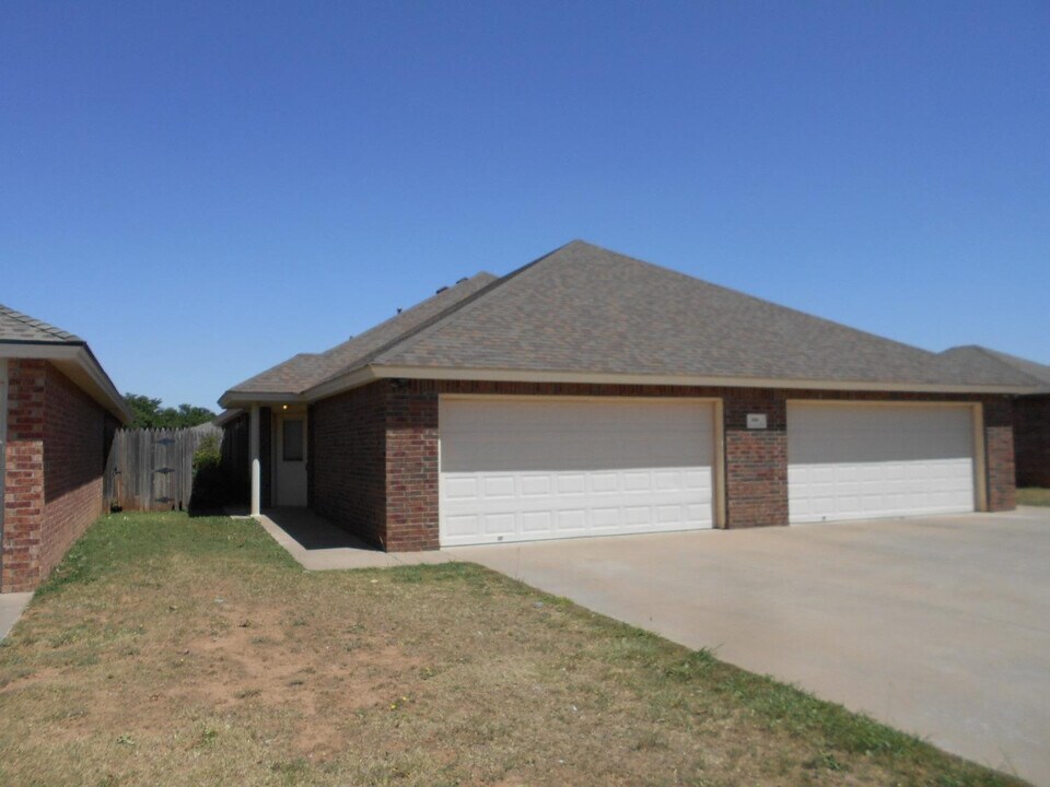 808 N Evanston Ave in Lubbock, TX - Building Photo