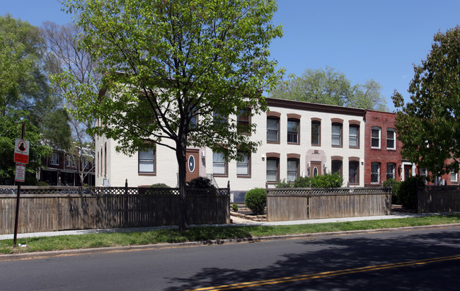 300-302 Oklahoma Ave NE in Washington, DC - Building Photo - Building Photo