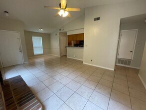 1411 Waterloo Tr in Austin, TX - Building Photo - Building Photo