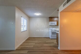 4332 Pacific Ave in Stockton, CA - Building Photo - Building Photo