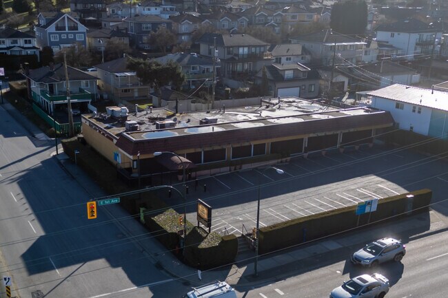 3282-3296 1st Av E in Vancouver, BC - Building Photo - Building Photo