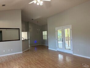5614 Whispering Woods Dr in Pace, FL - Building Photo - Building Photo