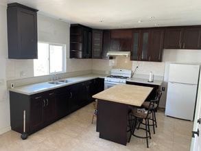 425 S Moore Ave in Monterey Park, CA - Building Photo - Building Photo
