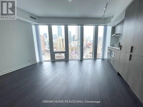 60 Shuter St in Toronto, ON - Building Photo - Building Photo