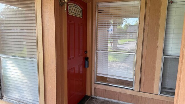 12014 Tambourine Dr in Stafford, TX - Building Photo - Building Photo