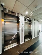 9001 Golf Rd in Des Plaines, IL - Building Photo - Building Photo
